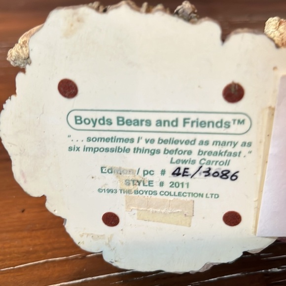 Adorable Bunny Figurine - Picture 6 of 6